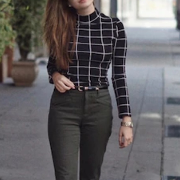 NWT Grid Fitted Long Sleeve T Shirt Black & White - Picture 5 of 5